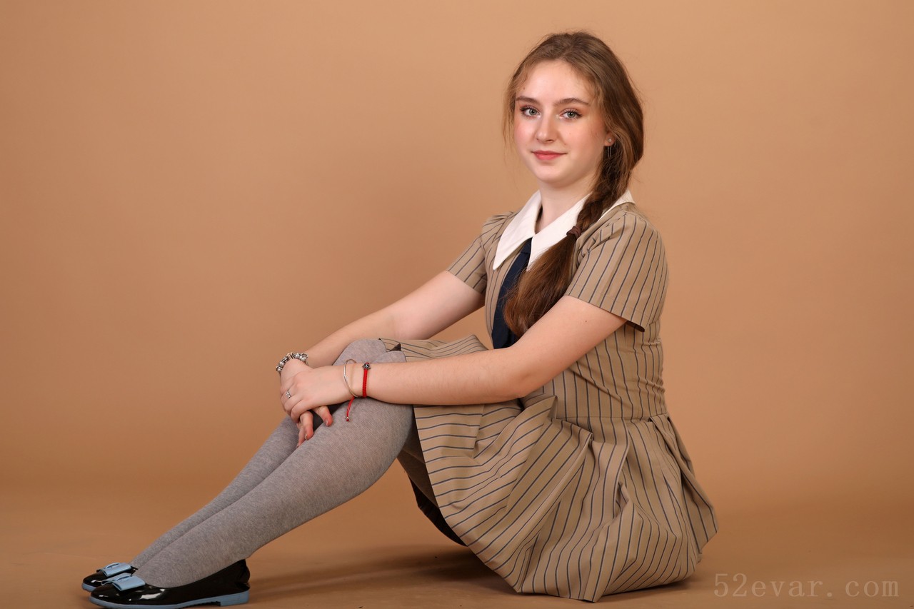 Katie双马尾JK制服写真