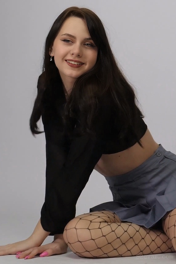 [11P+1V] Mia黑色网纹丝袜写真