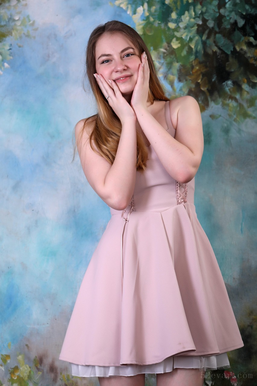 [177P] Bella粉色连衣裙写真