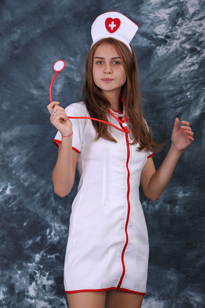 [236P] Mika护士装写真